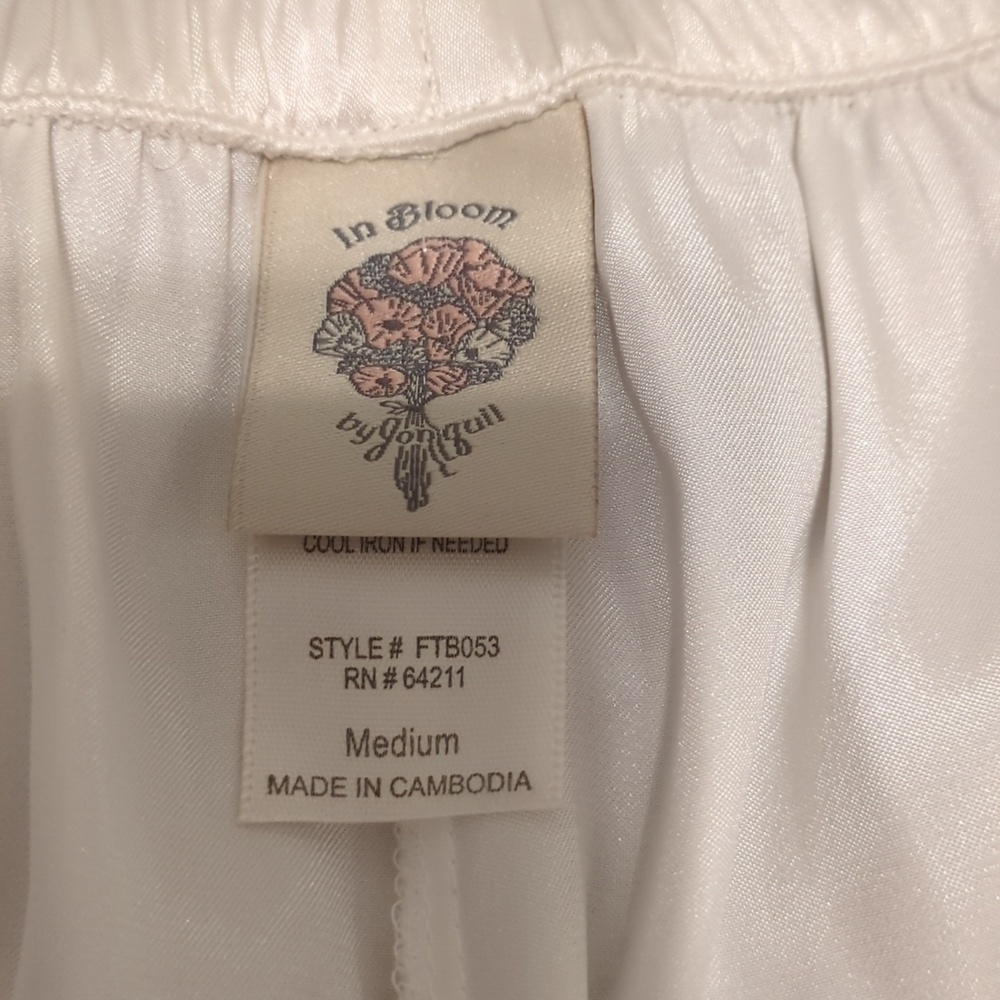 In Bloom by Jonquil white satin baby blue trim bride graphic sleep shorts - Picture 7 of 9